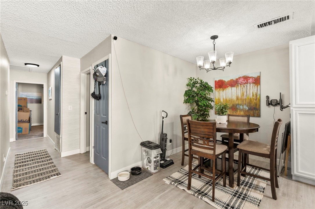 2569 Paradise Village Way