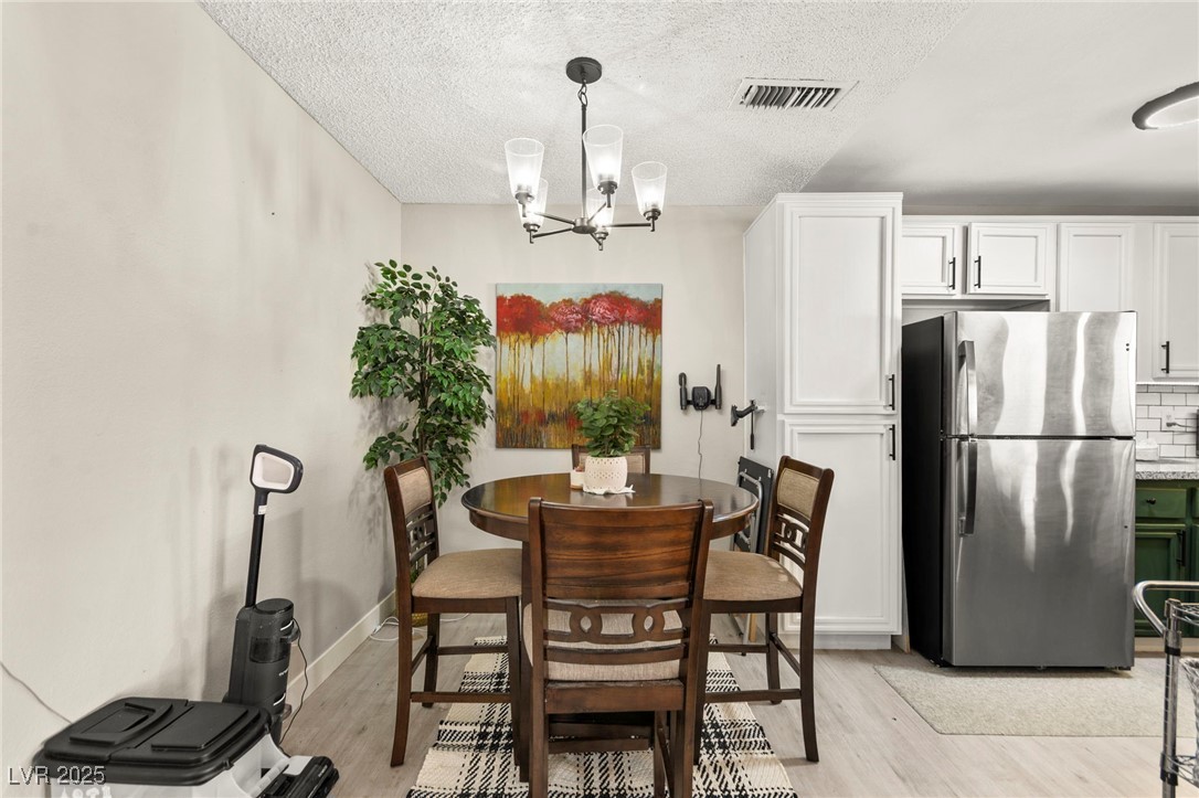 2569 Paradise Village Way