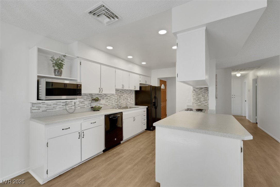 415 Emerald Circle