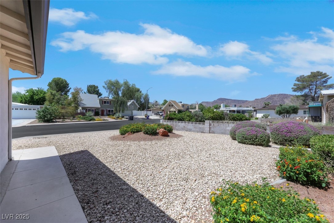 415 Emerald Circle