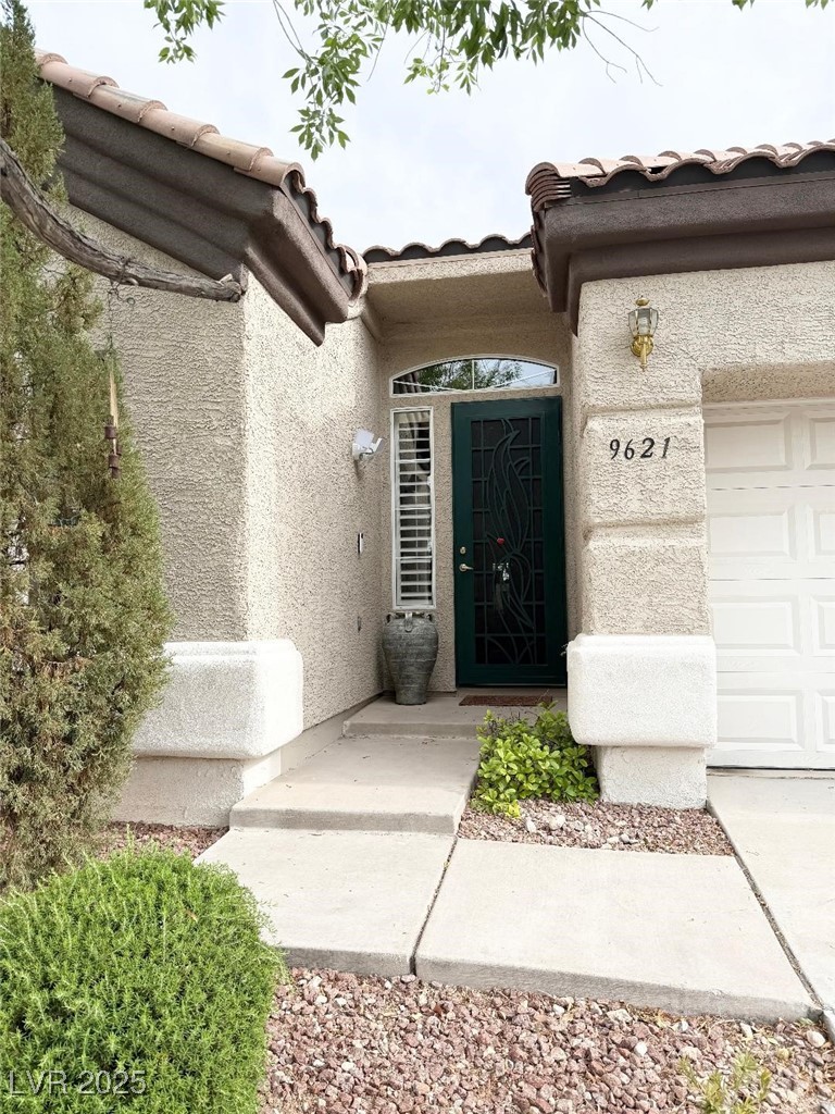 9621 Donner Springs Avenue