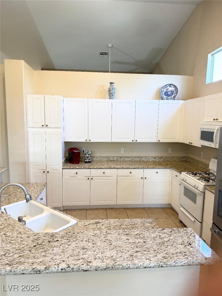 9621 Donner Springs Avenue