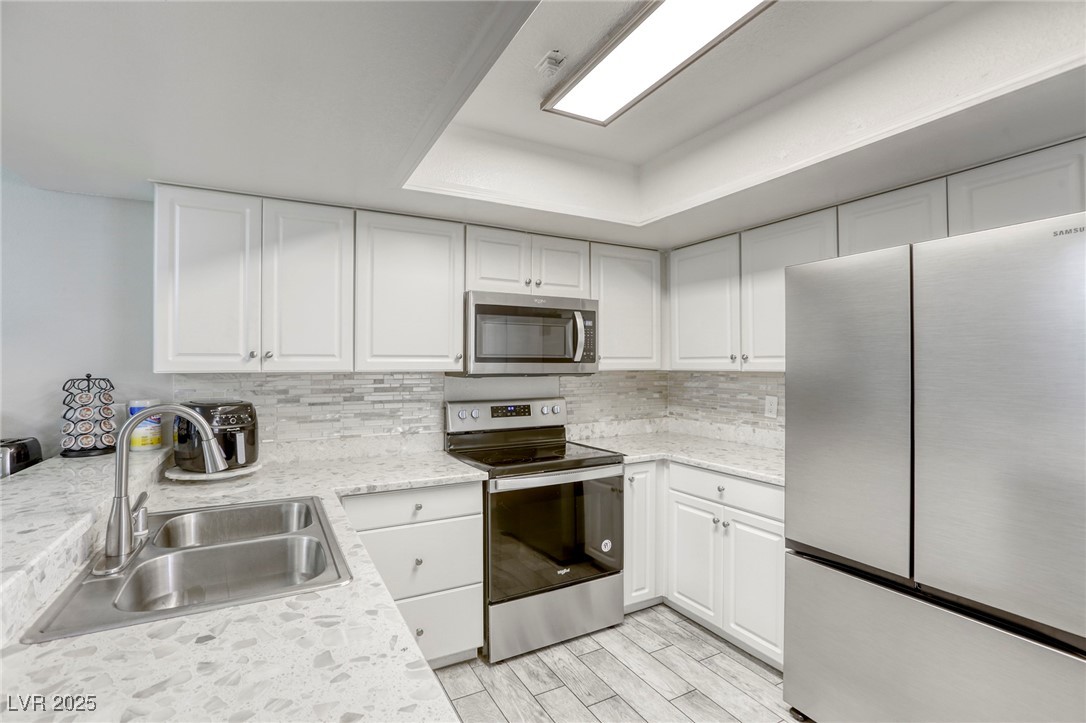 6250 West Flamingo Road 43