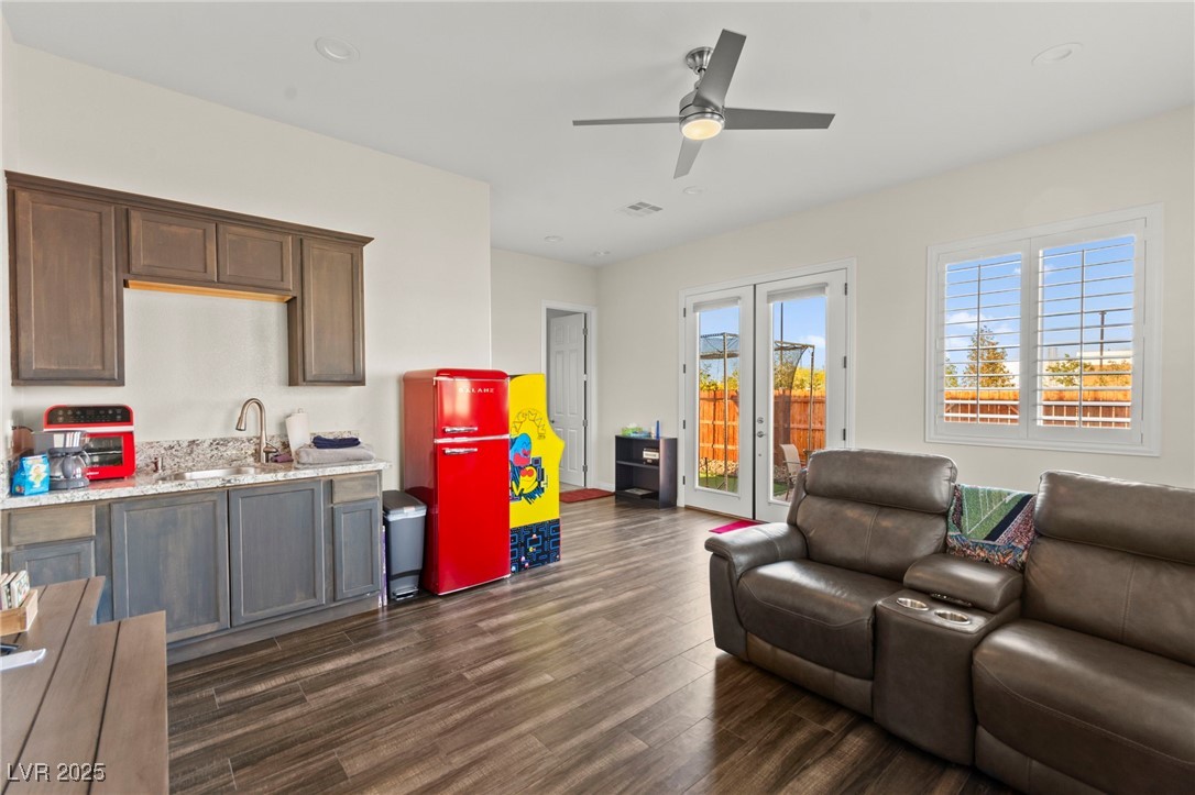 6980 West Meranto Avenue