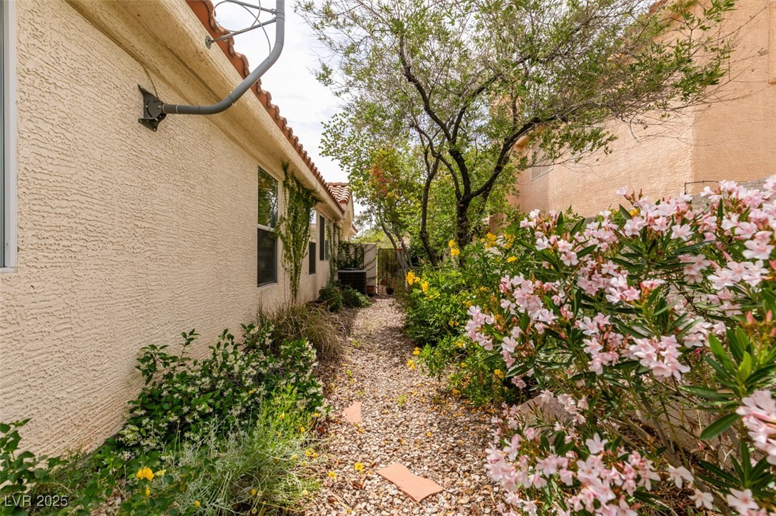 1632 Royal Canyon Drive