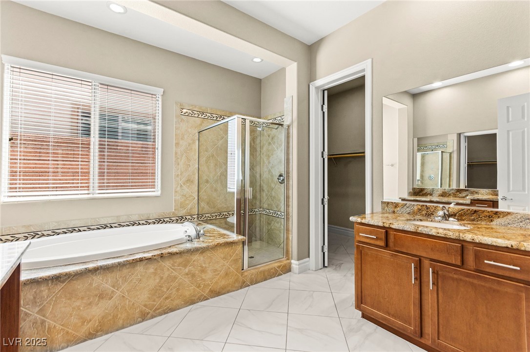 2 Lago Turchino Court