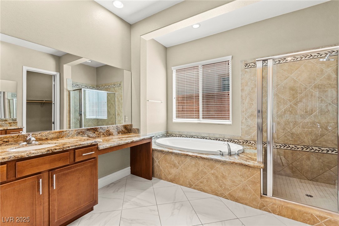 2 Lago Turchino Court