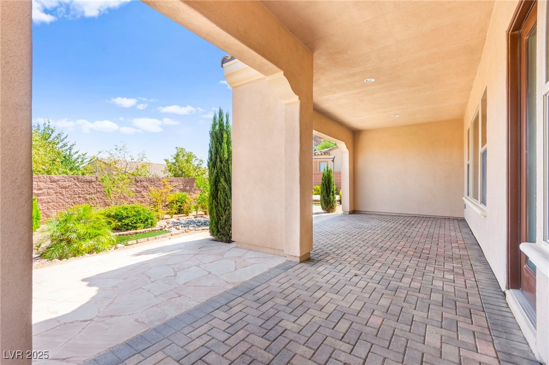 2 Lago Turchino Court