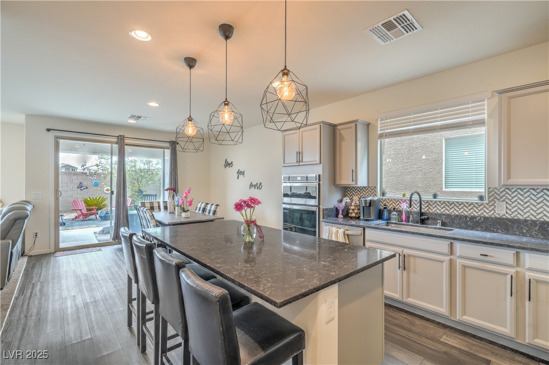 10031 Fletcher Peak Avenue