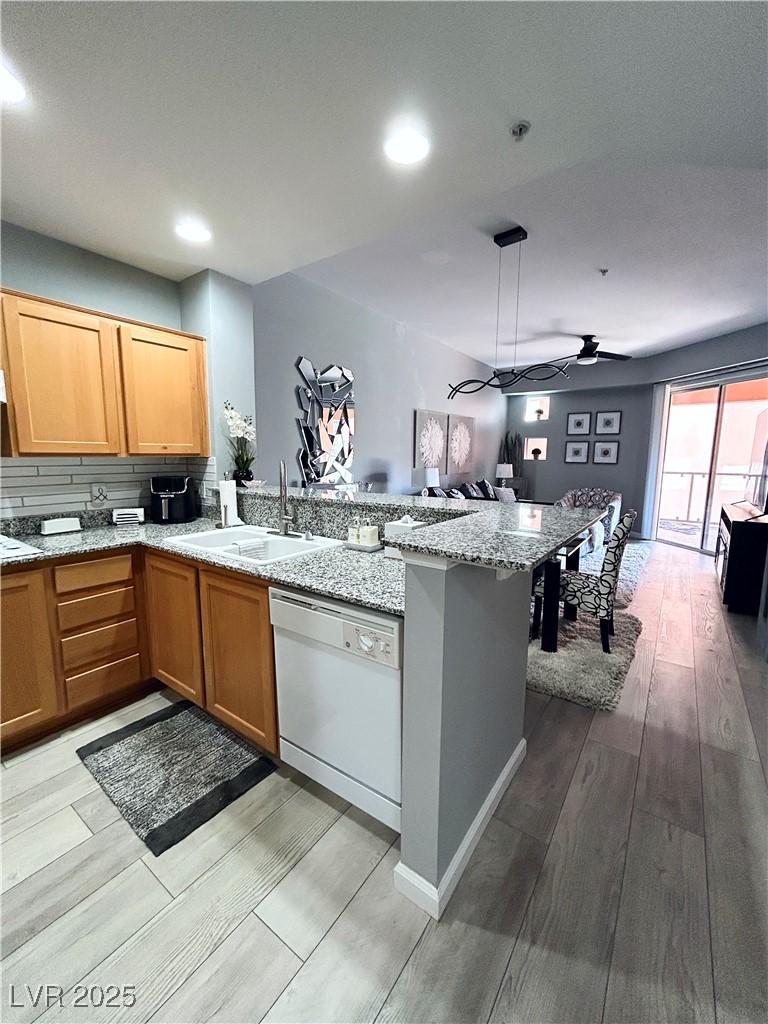 23 East Agate Avenue 301