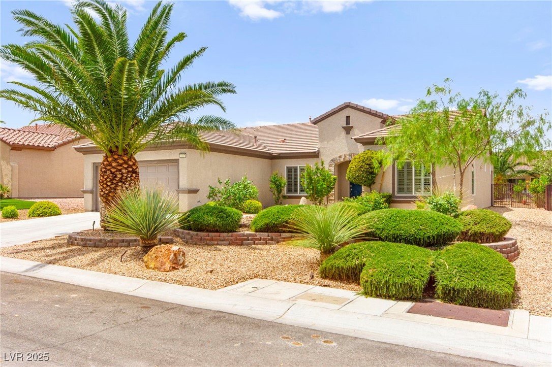 2227 Garden City Avenue