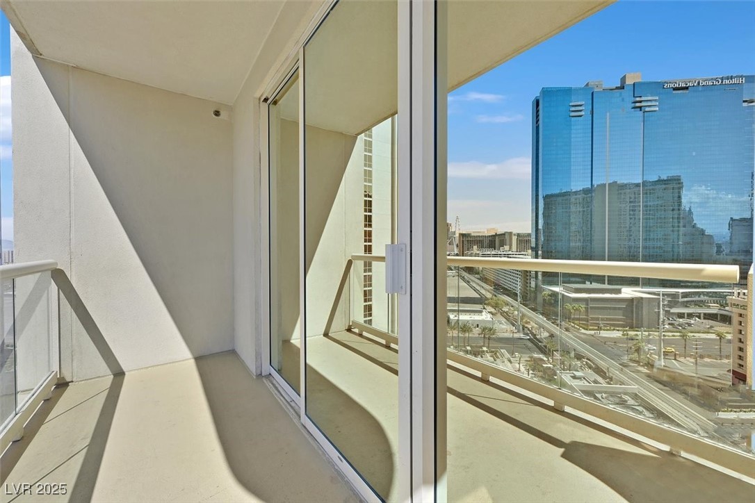 135 East Harmon Avenue 1401