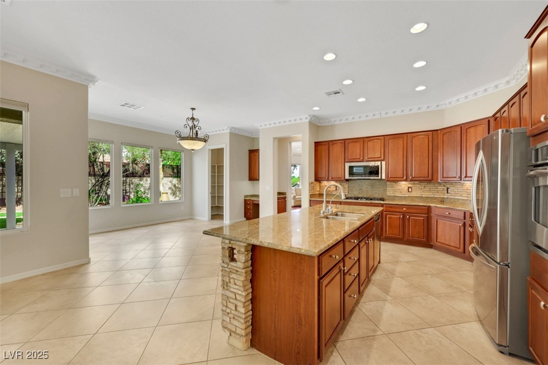 2175 Sandstone Cliffs Drive