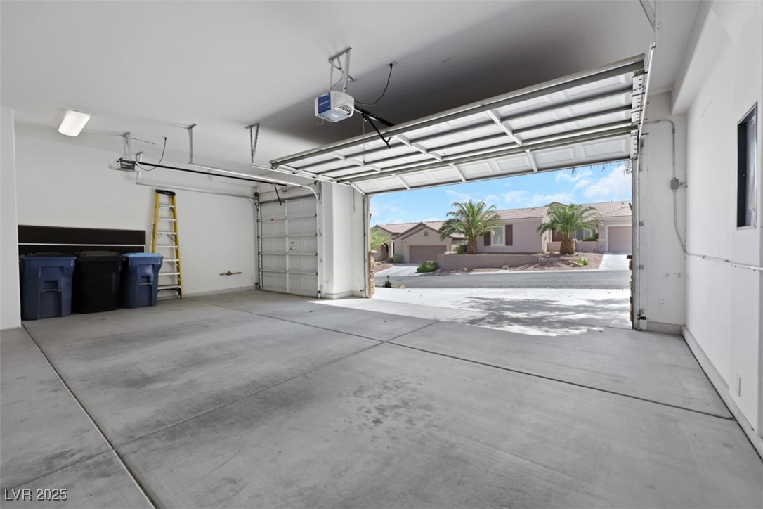 2175 Sandstone Cliffs Drive