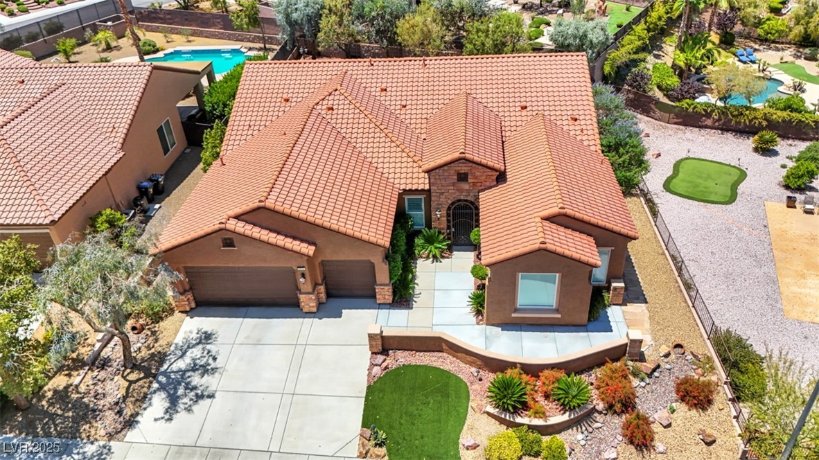 2175 Sandstone Cliffs Drive