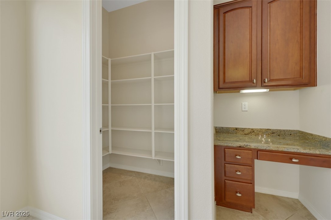 2175 Sandstone Cliffs Drive