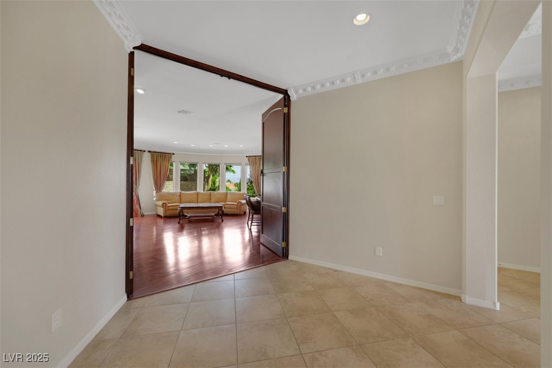 2175 Sandstone Cliffs Drive