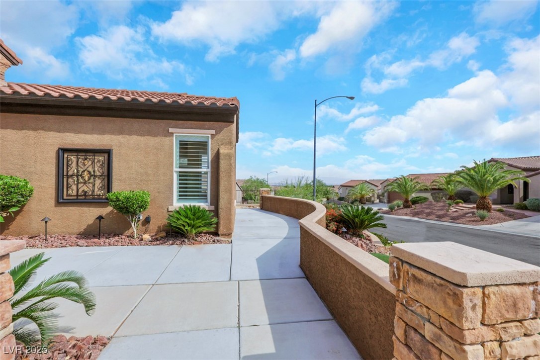 2175 Sandstone Cliffs Drive