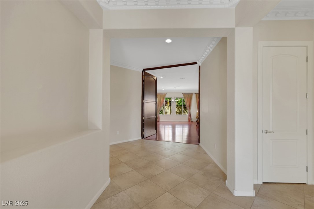 2175 Sandstone Cliffs Drive