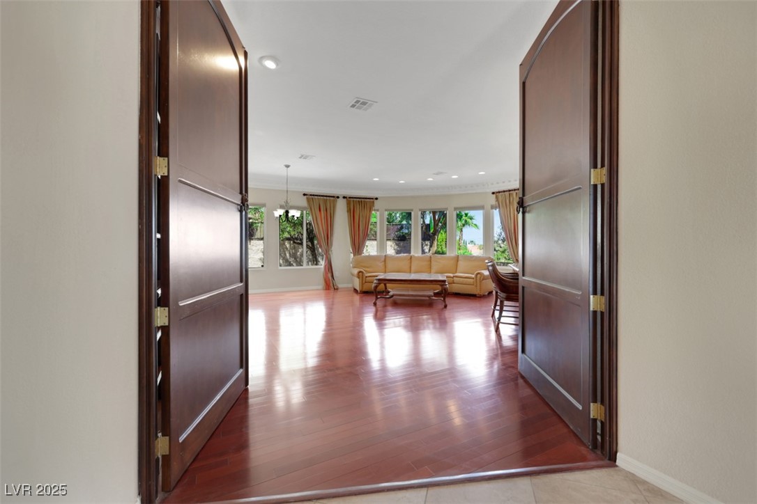 2175 Sandstone Cliffs Drive