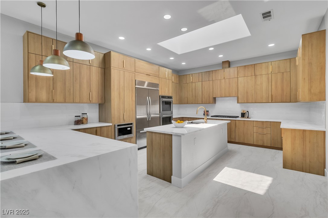 7738 Willow Cove Circle