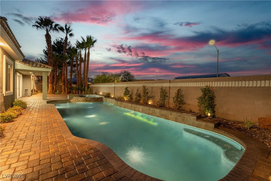 7738 Willow Cove Circle