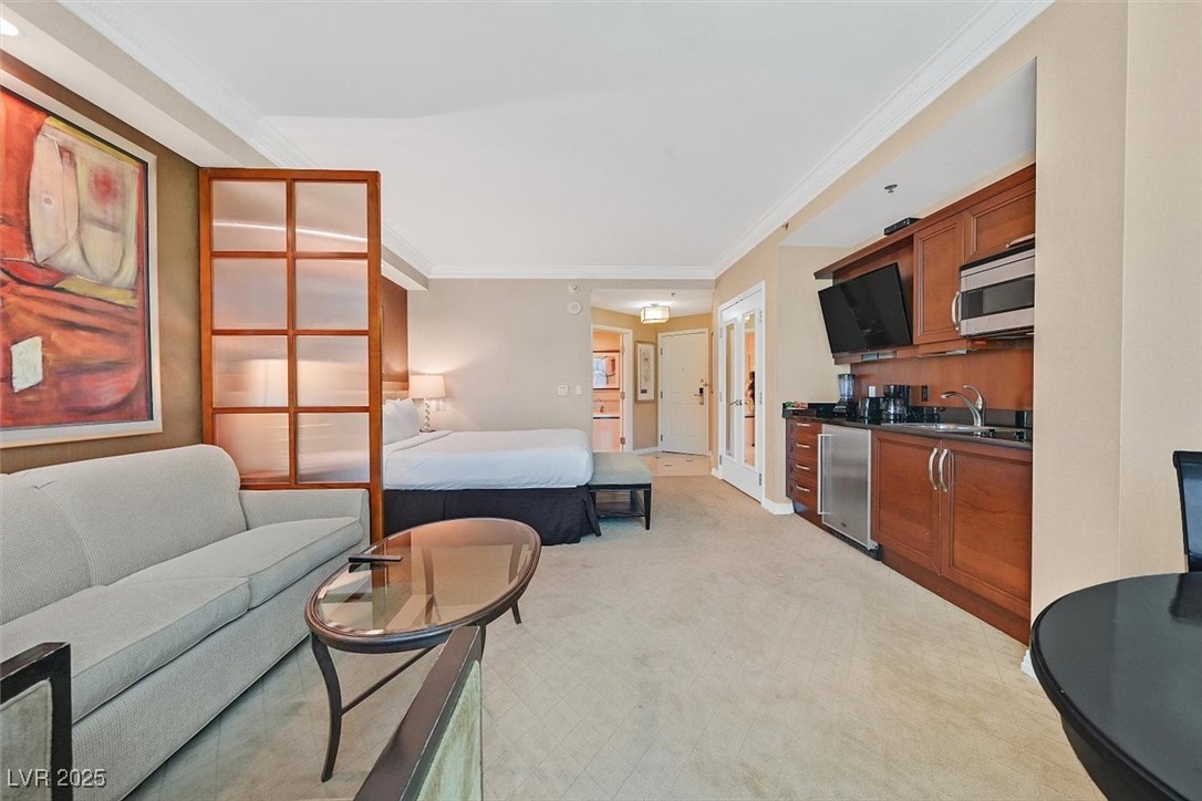 135 East Harmon Avenue 1403