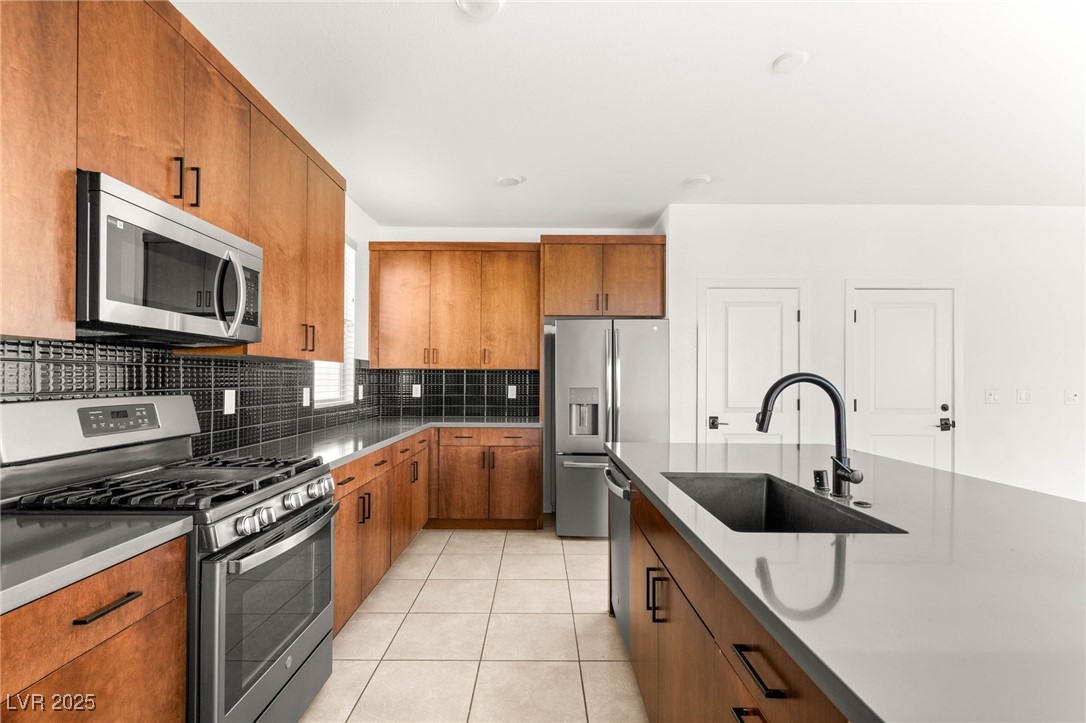 6901 Whisper Canyon Place