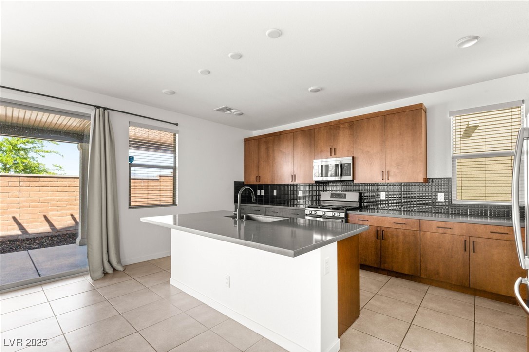 6901 Whisper Canyon Place