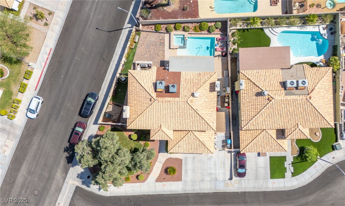 1502 Oxbow Court