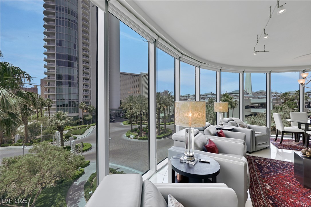 322 Karen Avenue 308