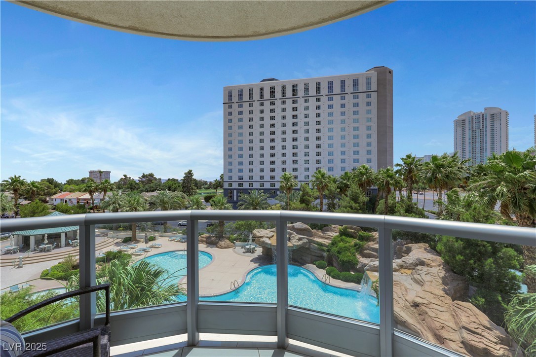 322 Karen Avenue 308