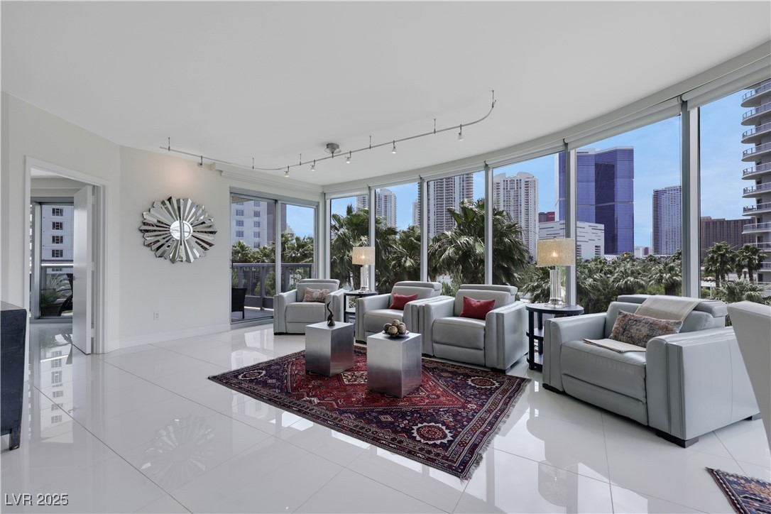 322 Karen Avenue 308