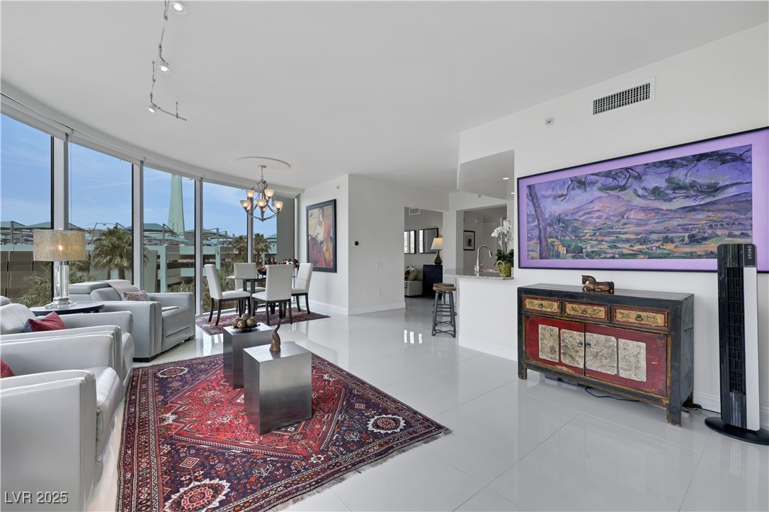 322 Karen Avenue 308