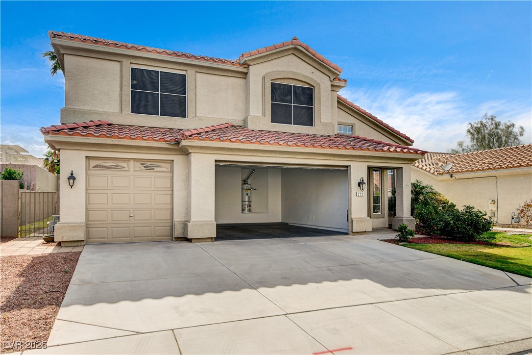 313 Vista Glen Street