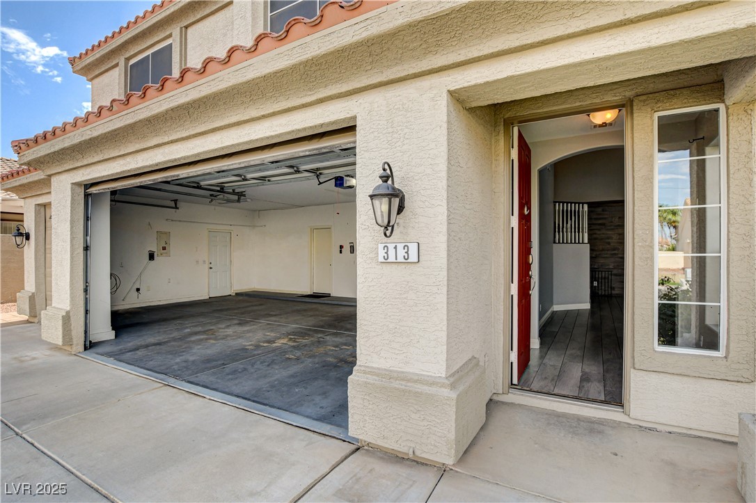 313 Vista Glen Street