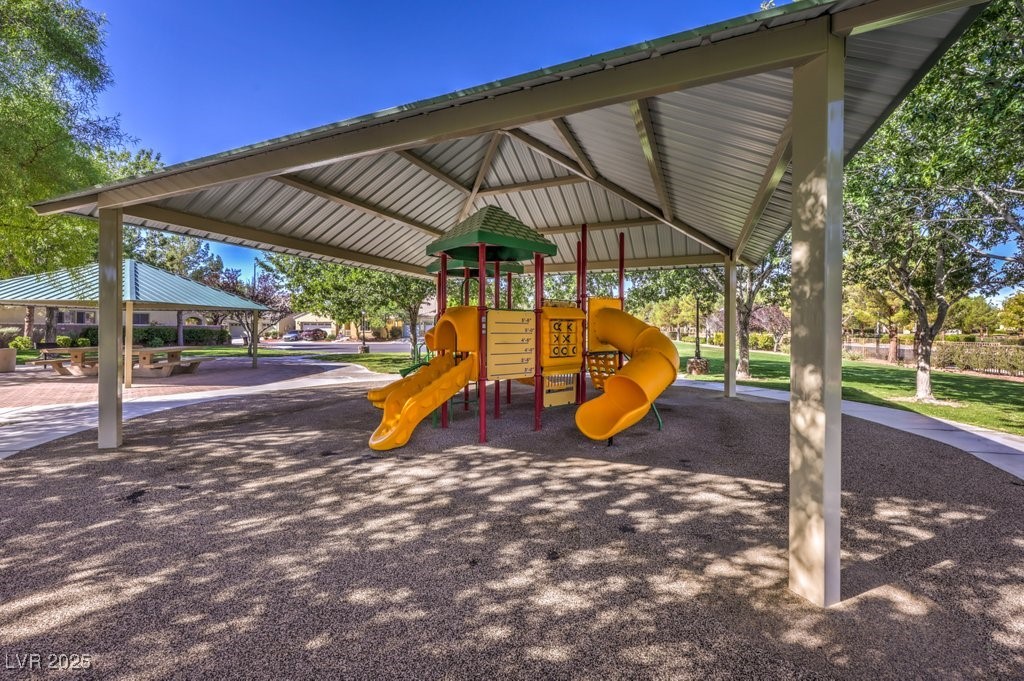 8224 Fowler Falls Court