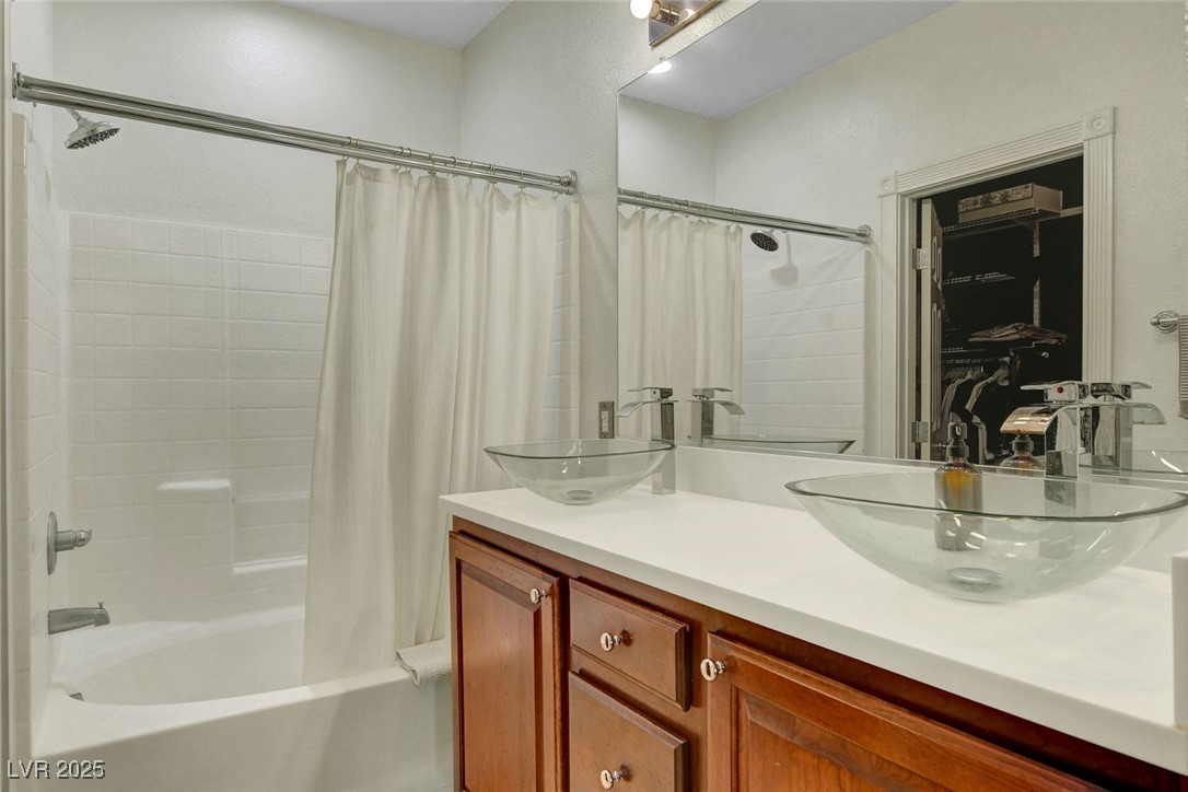 8560 Alocasia Court