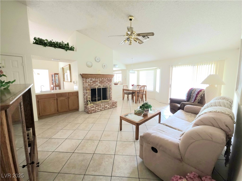 1536 Brocado Lane