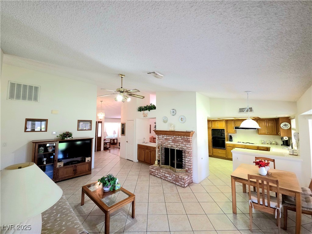 1536 Brocado Lane