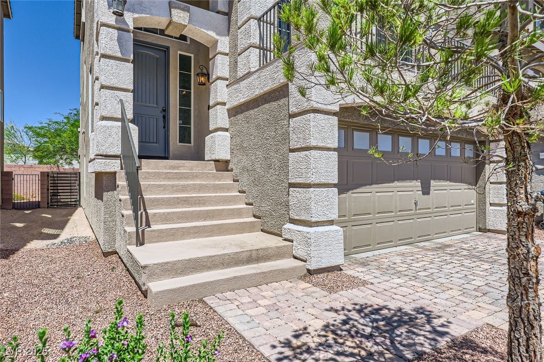 8121 Russell Creek Court