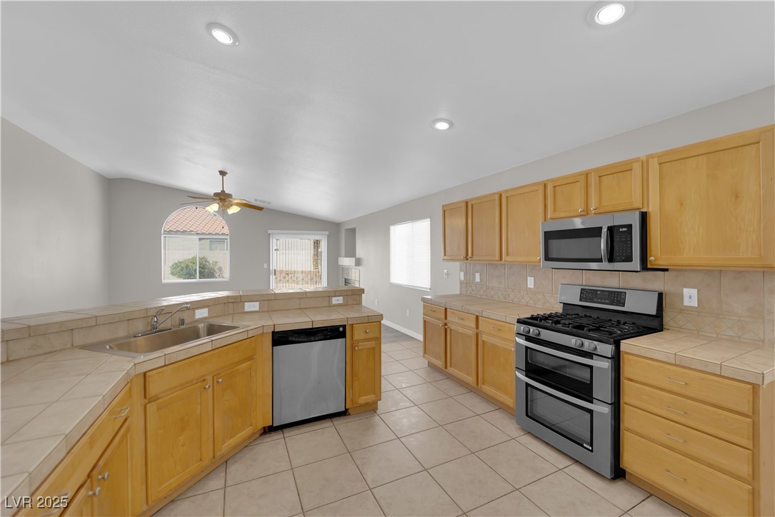 3228 Jumping Hills Avenue