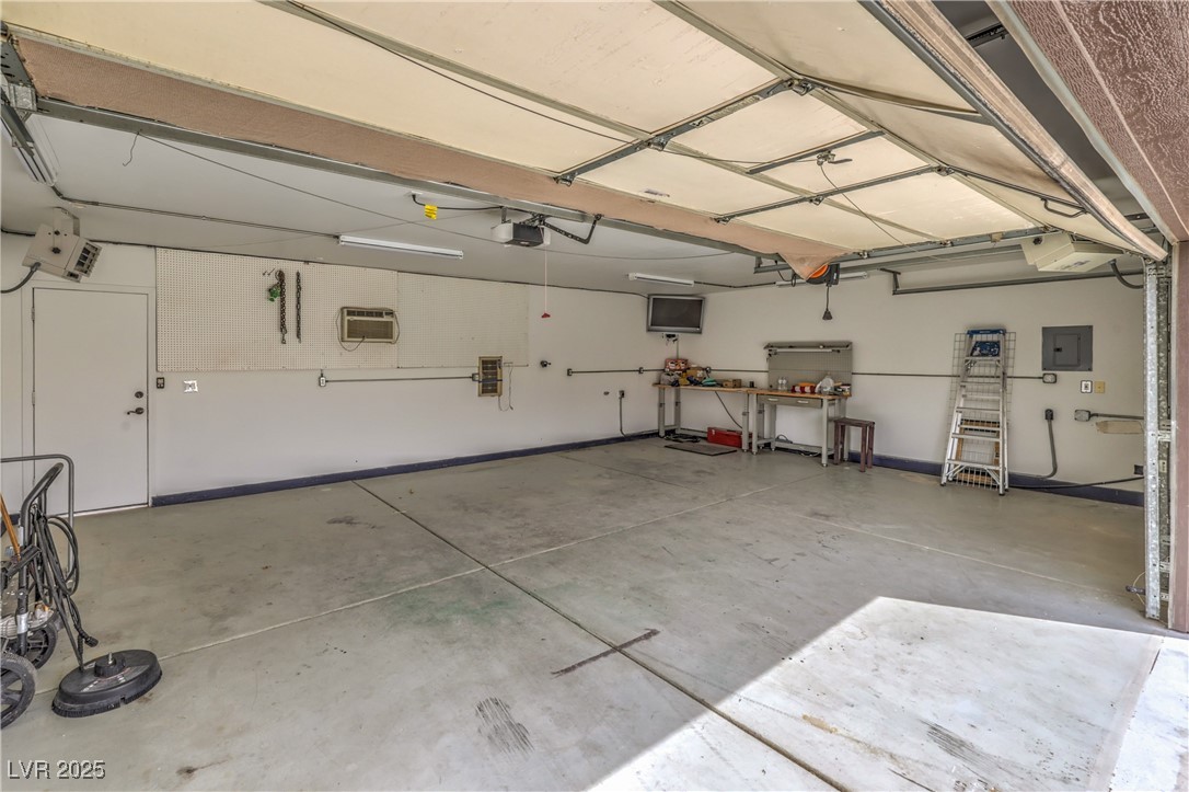 8216 Tursi Lodge Court