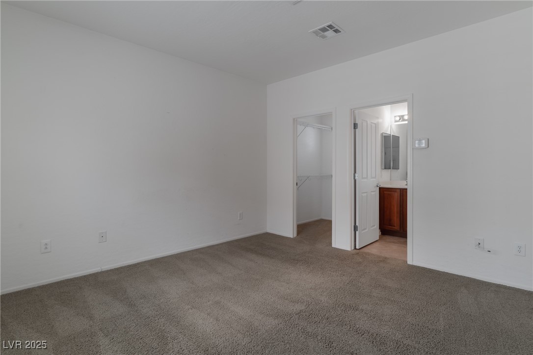 2056 Bay Thrush Way