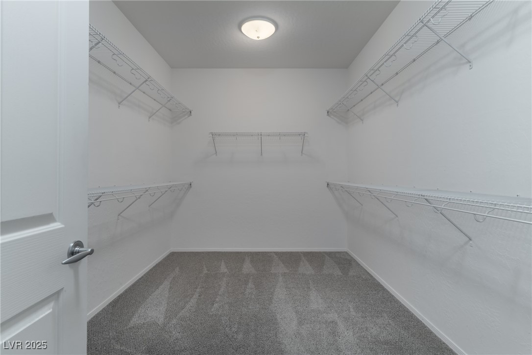 2056 Bay Thrush Way