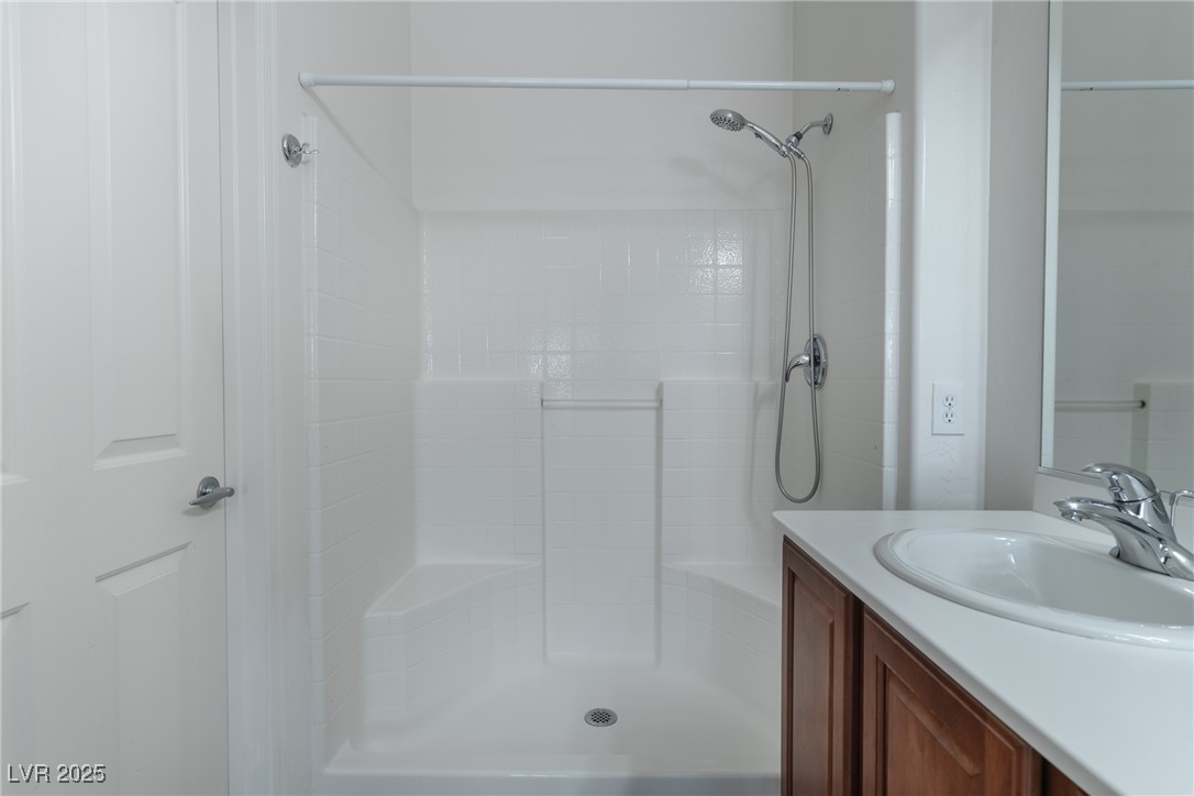 2056 Bay Thrush Way