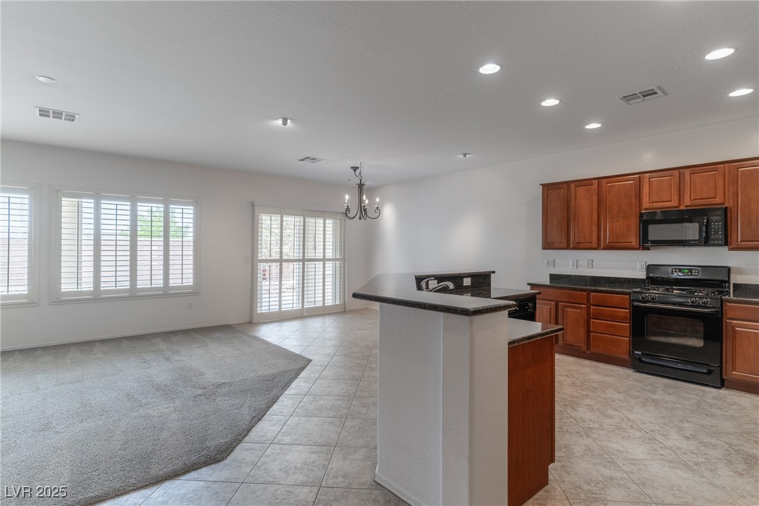 2056 Bay Thrush Way