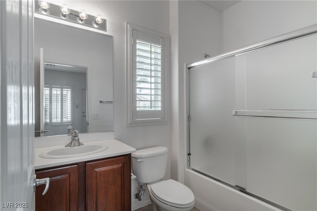 2056 Bay Thrush Way