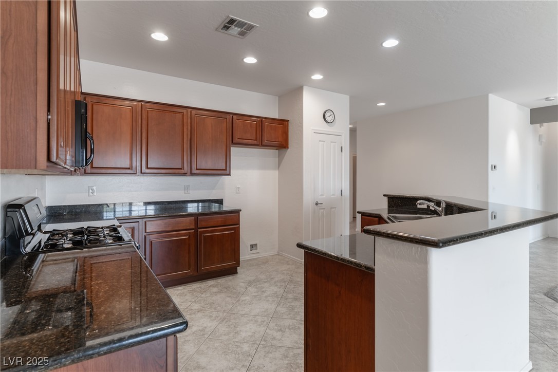 2056 Bay Thrush Way