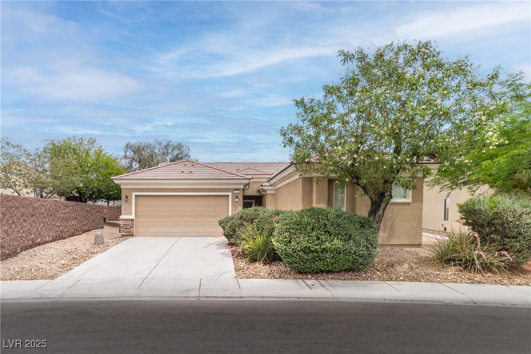 2056 Bay Thrush Way